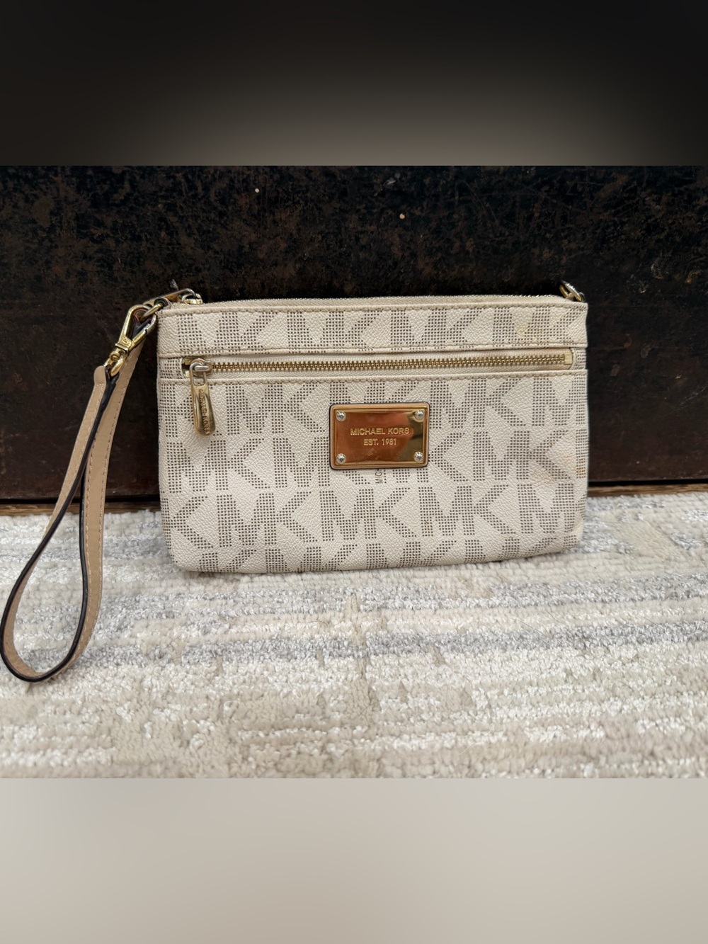 Michael Kors Beige Signature Wristlet Clutch